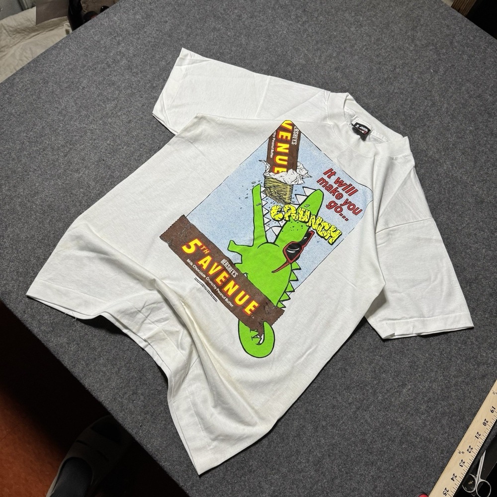 VTG 1992 Hersheys Chocolate T‎ Shirt 5th Avenue DEADSTOCK Mens M Retro